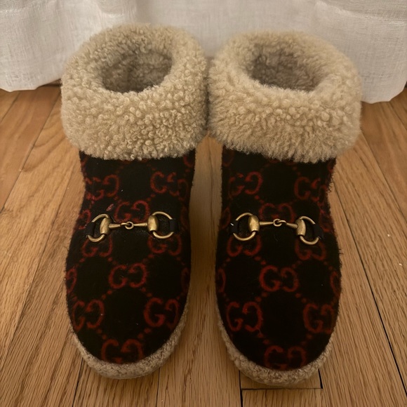 Gucci Women’s Size 8 Fria Horsebit Ankle Boots Wool and Shearling Blue - Picture 1 of 5